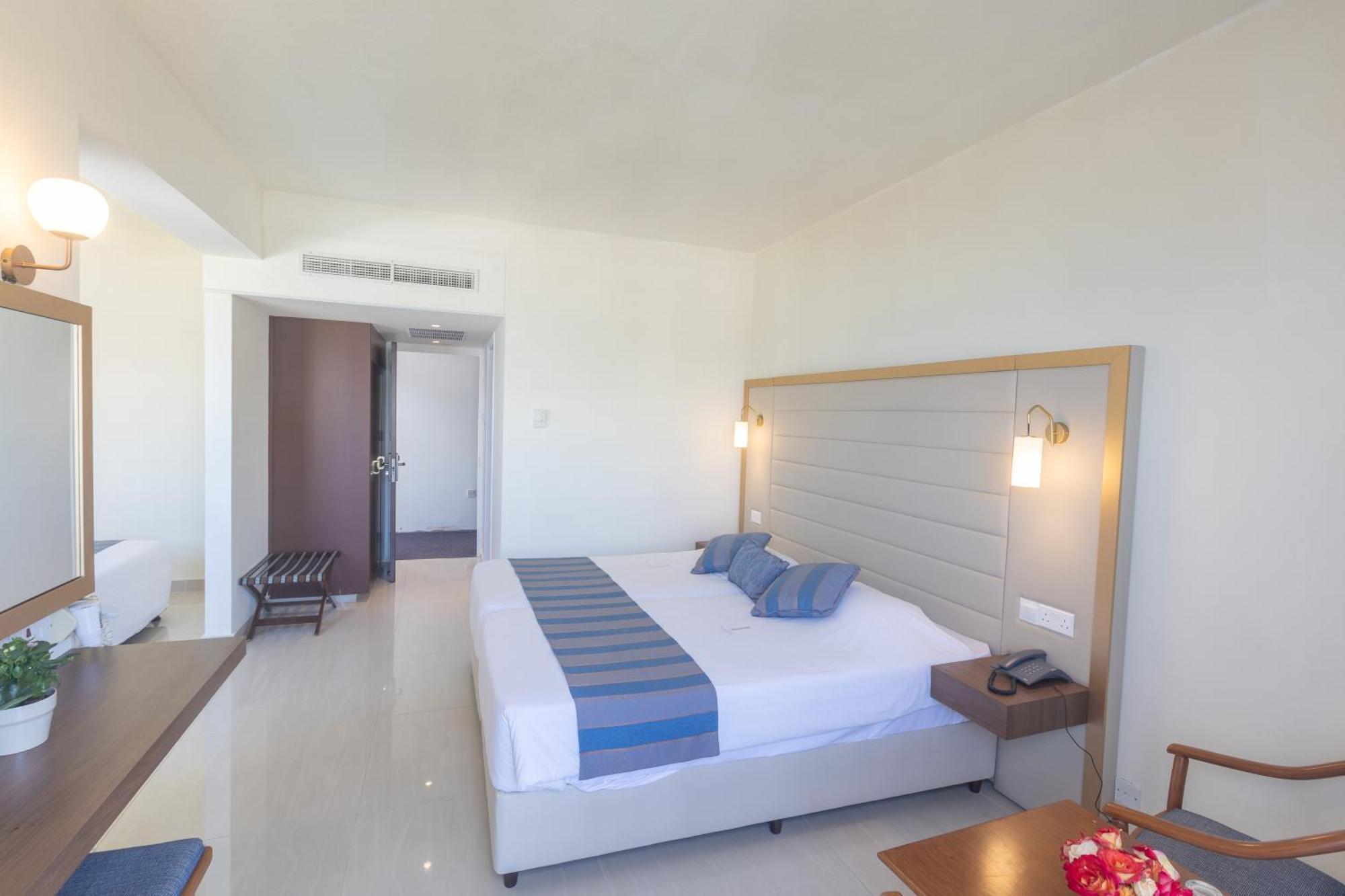 Iliada Beach Hotel 프로타라스 외부 사진